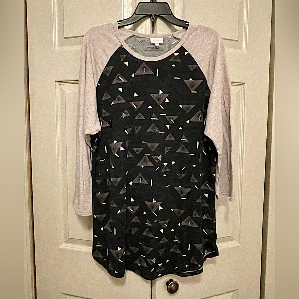 LuLaRoe Randy Geometric Print Black, Blue, & Gray Baseball Tee